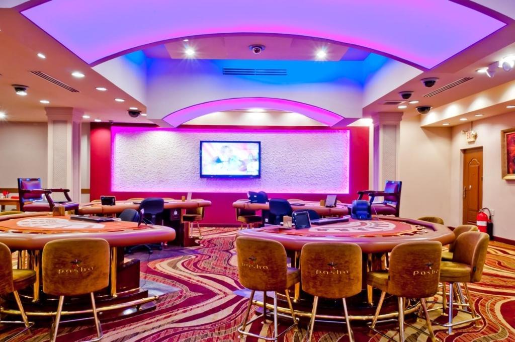 Savannah Hotel & Casino Парамарибо Экстерьер фото